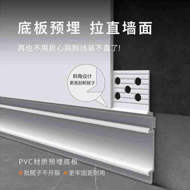 游客正在千佛洞许愿墙上挂许愿牌 (央广网发 罗佳妮 摄)